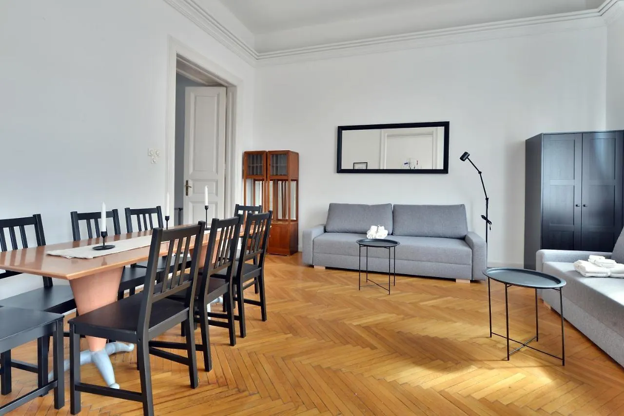 Budape Apartman House 10 Boedapest