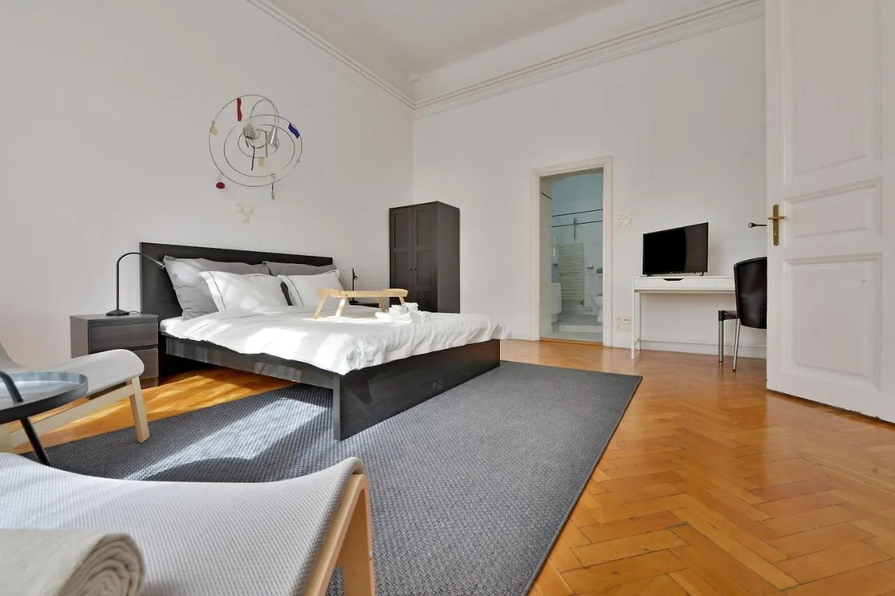 Apartment Budape Apartman House 10 Budapest